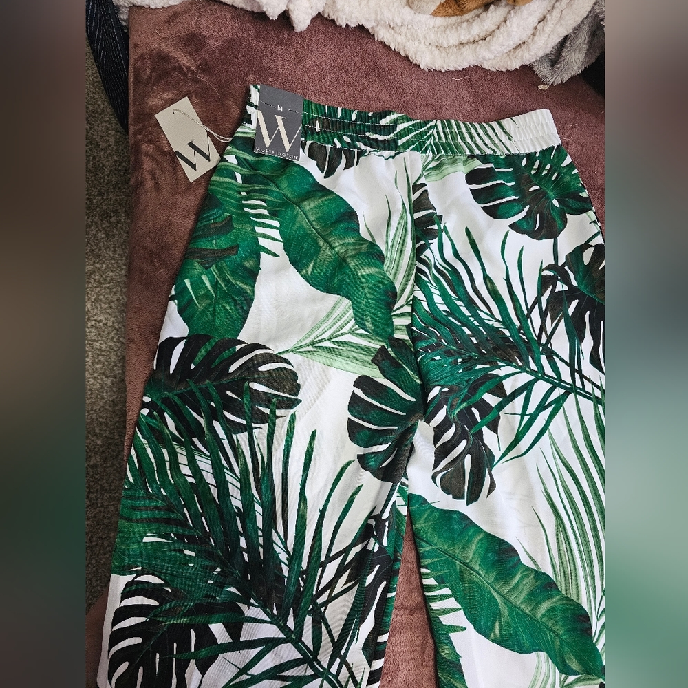 Palm Print Flowy Pants